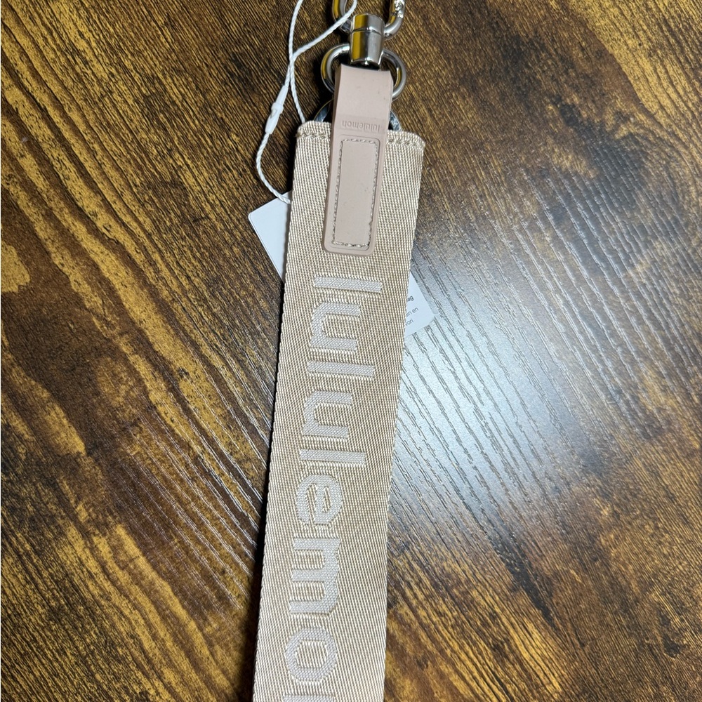 Lululemon Athletica Tan Key & Card Holder